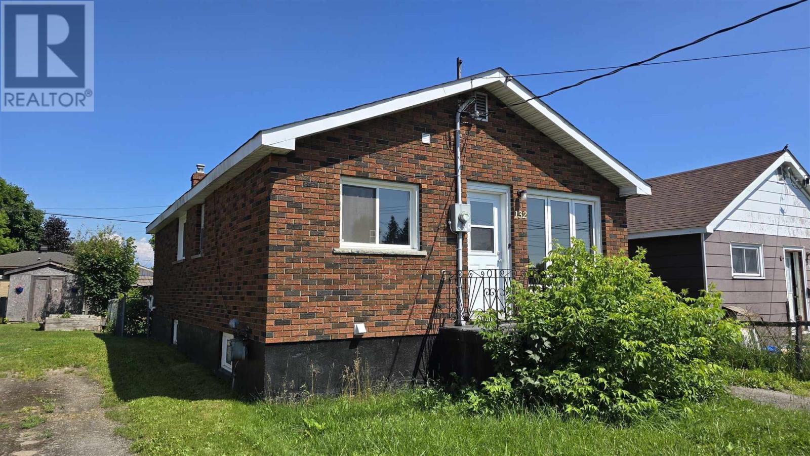 132 Mcfadden Ave, Sault Ste. Marie, Ontario  P6C 4T2 - Photo 1 - SM252612