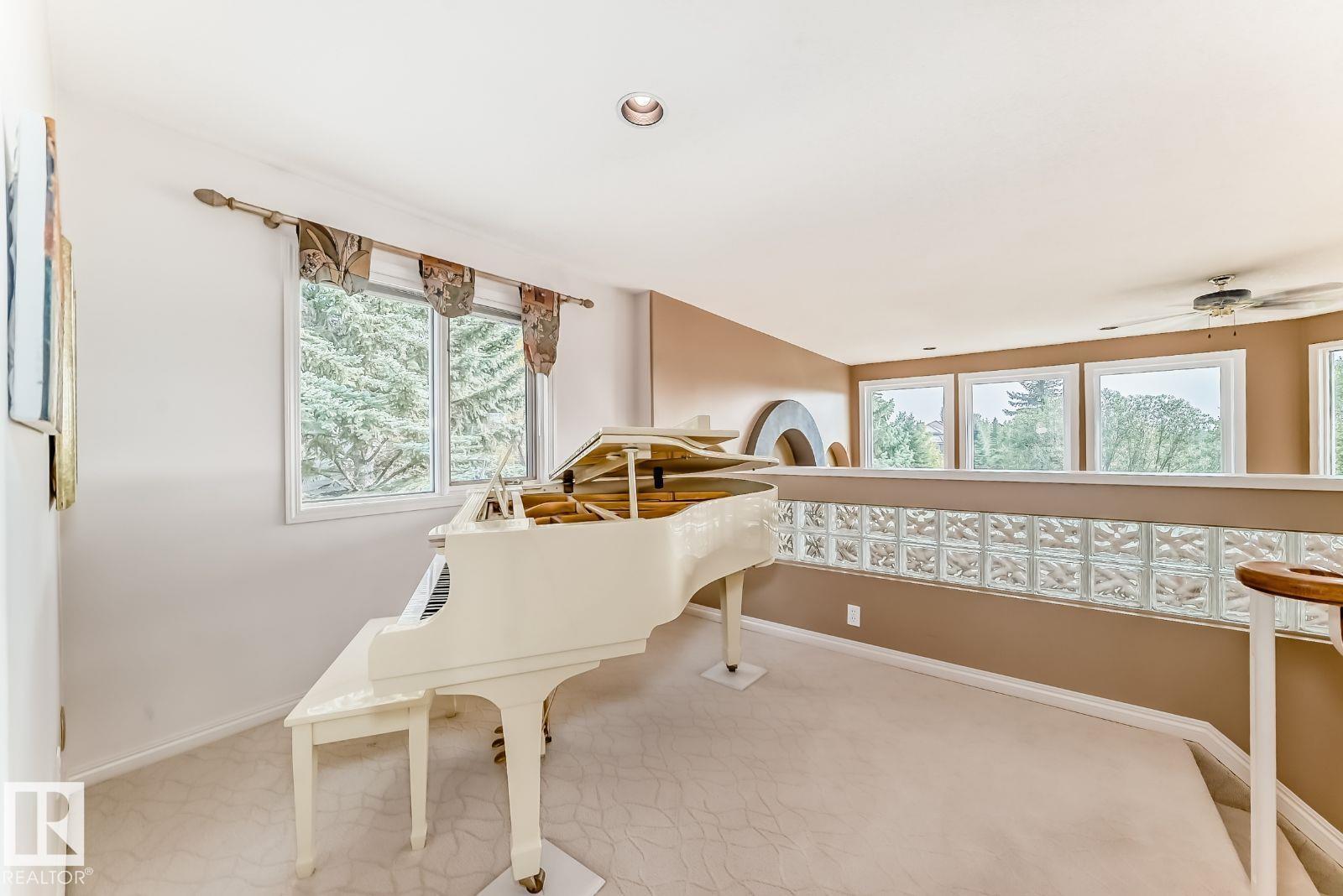 633 Butterworth Wd Nw, Edmonton, Alberta  T6R 2H8 - Photo 33 - E4457445