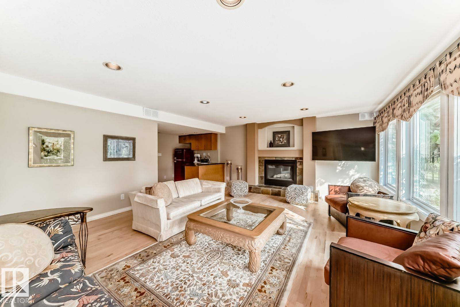 633 Butterworth Wd Nw, Edmonton, Alberta  T6R 2H8 - Photo 38 - E4457445