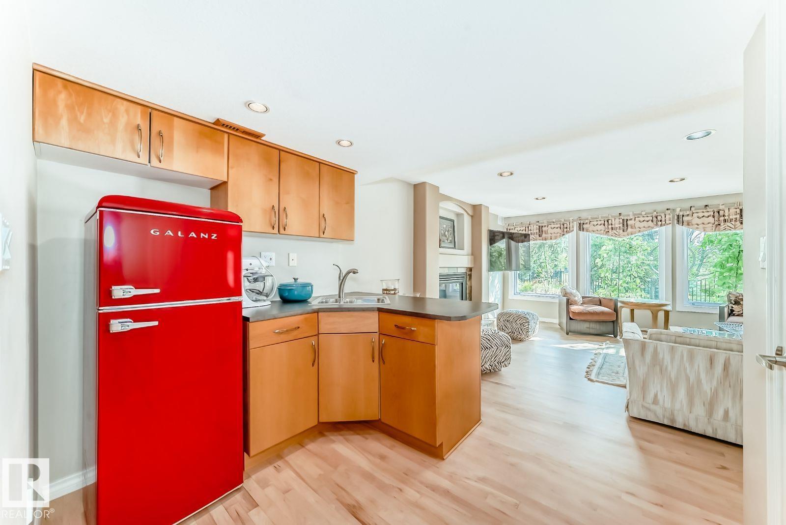 633 Butterworth Wd Nw, Edmonton, Alberta  T6R 2H8 - Photo 41 - E4457445