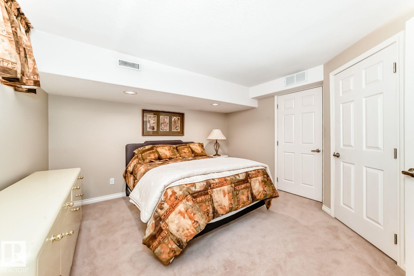 633 Butterworth Wd Nw, Edmonton, Alberta  T6R 2H8 - Photo 44 - E4457445
