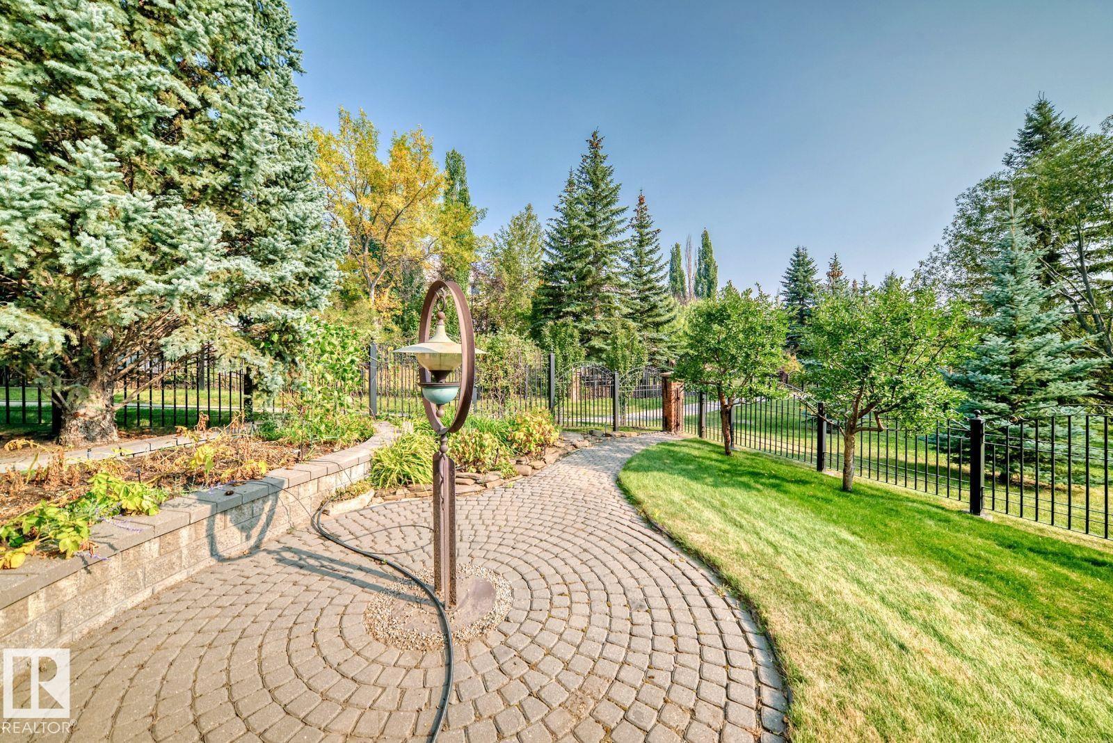 633 Butterworth Wd Nw, Edmonton, Alberta  T6R 2H8 - Photo 54 - E4457445