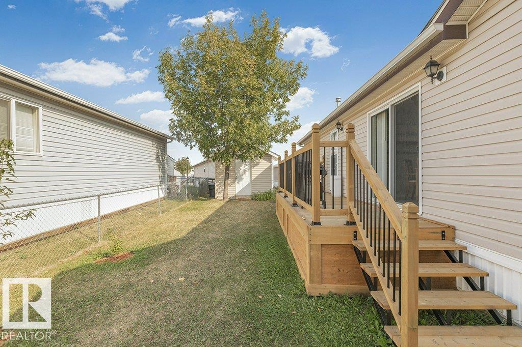 1622 66 Av Nw, Edmonton, Alberta  T6P 0A5 - Photo 11 - E4457447