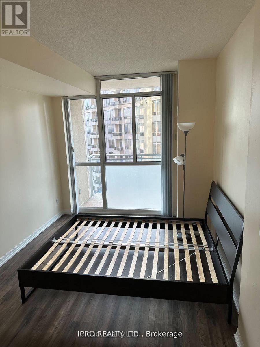 2710 - 225 Webb Drive, Mississauga (City Centre), Ontario  L5B 4P2 - Photo 12 - W12399624