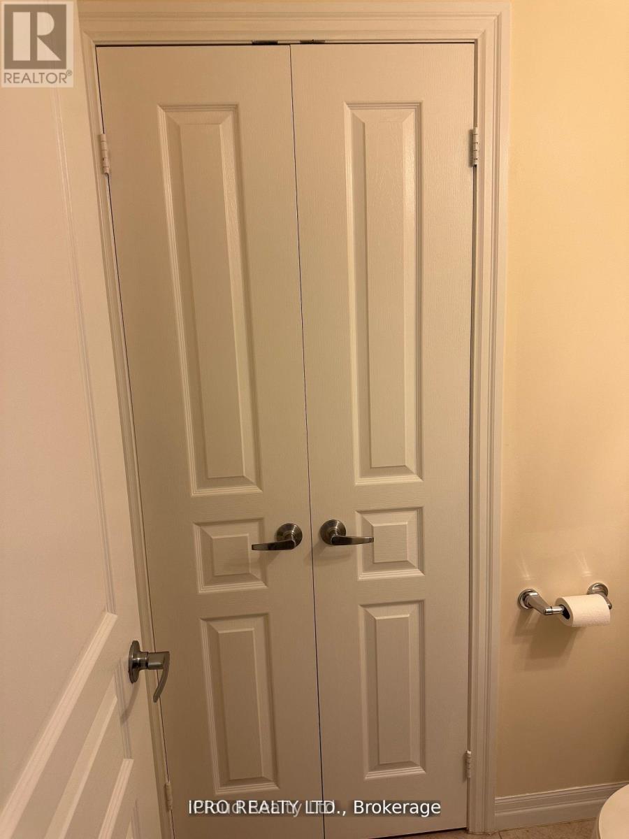 2710 - 225 Webb Drive, Mississauga (City Centre), Ontario  L5B 4P2 - Photo 15 - W12399624