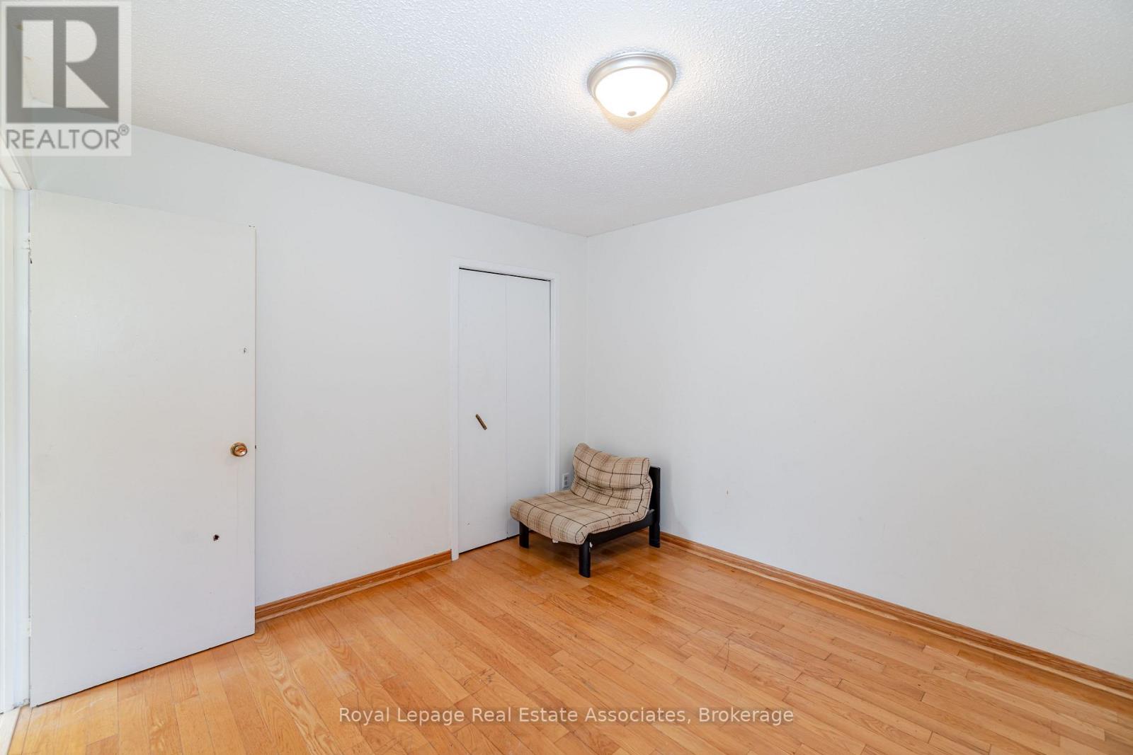 3301 Tallmast Crescent, Mississauga, Ontario  L5L 1K1 - Photo 16 - W12399637