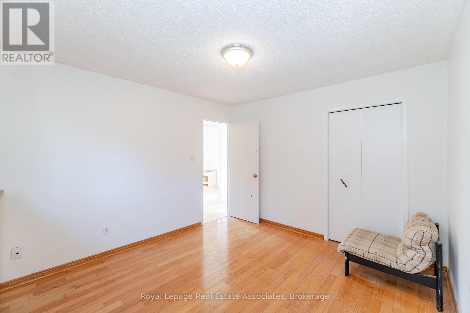 3301 Tallmast Crescent, Mississauga, Ontario  L5L 1K1 - Photo 17 - W12399637