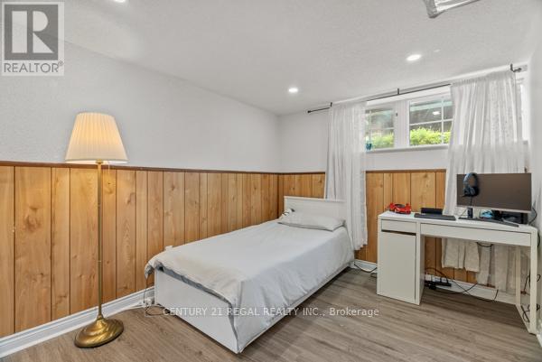 97 Westhampton Drive, Toronto, Ontario  M9R 1Y1 - Photo 21 - W12399669