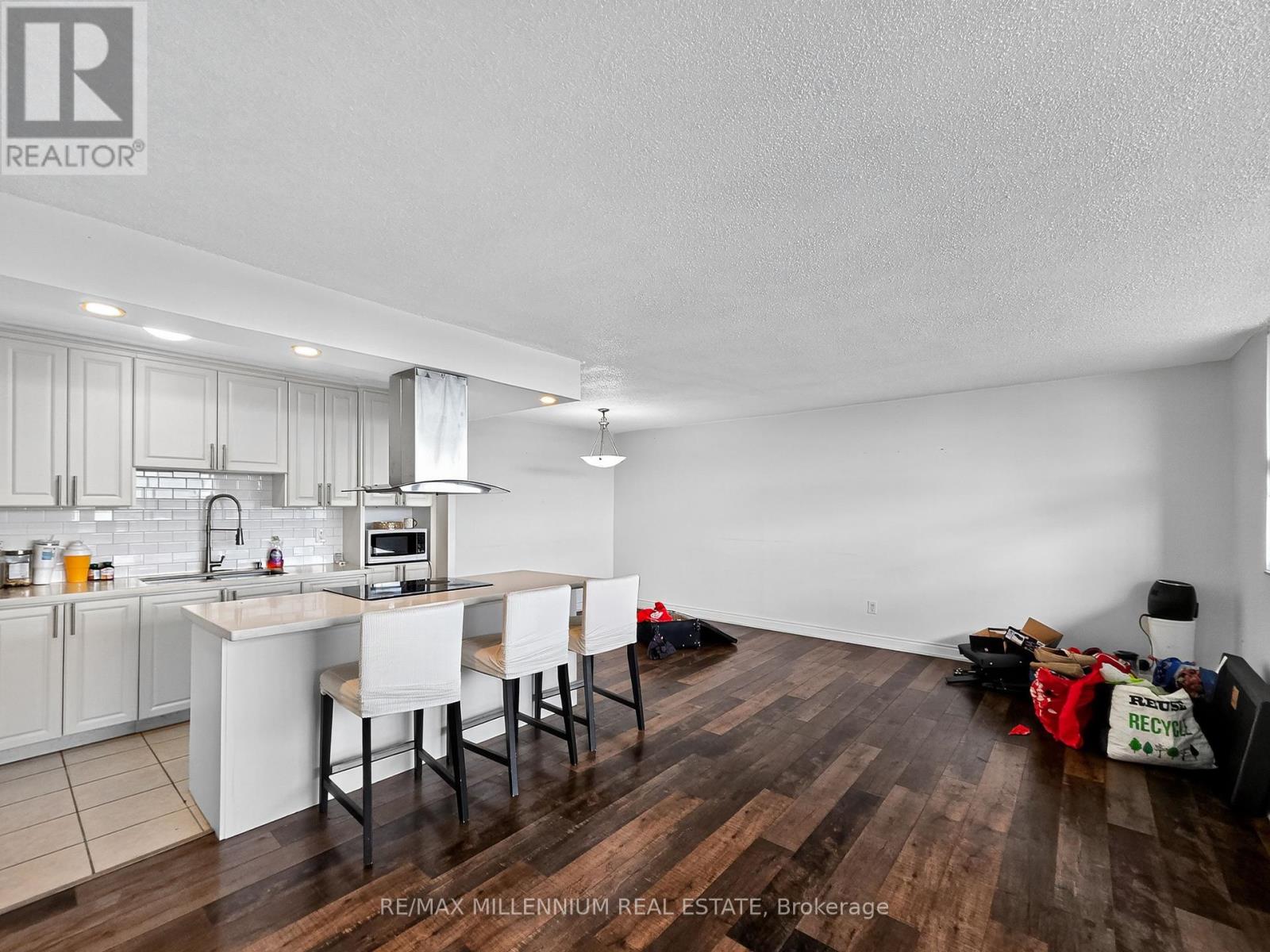 1811 - 2645 Kipling Avenue, Toronto, Ontario  M9V 3S6 - Photo 16 - W12399691