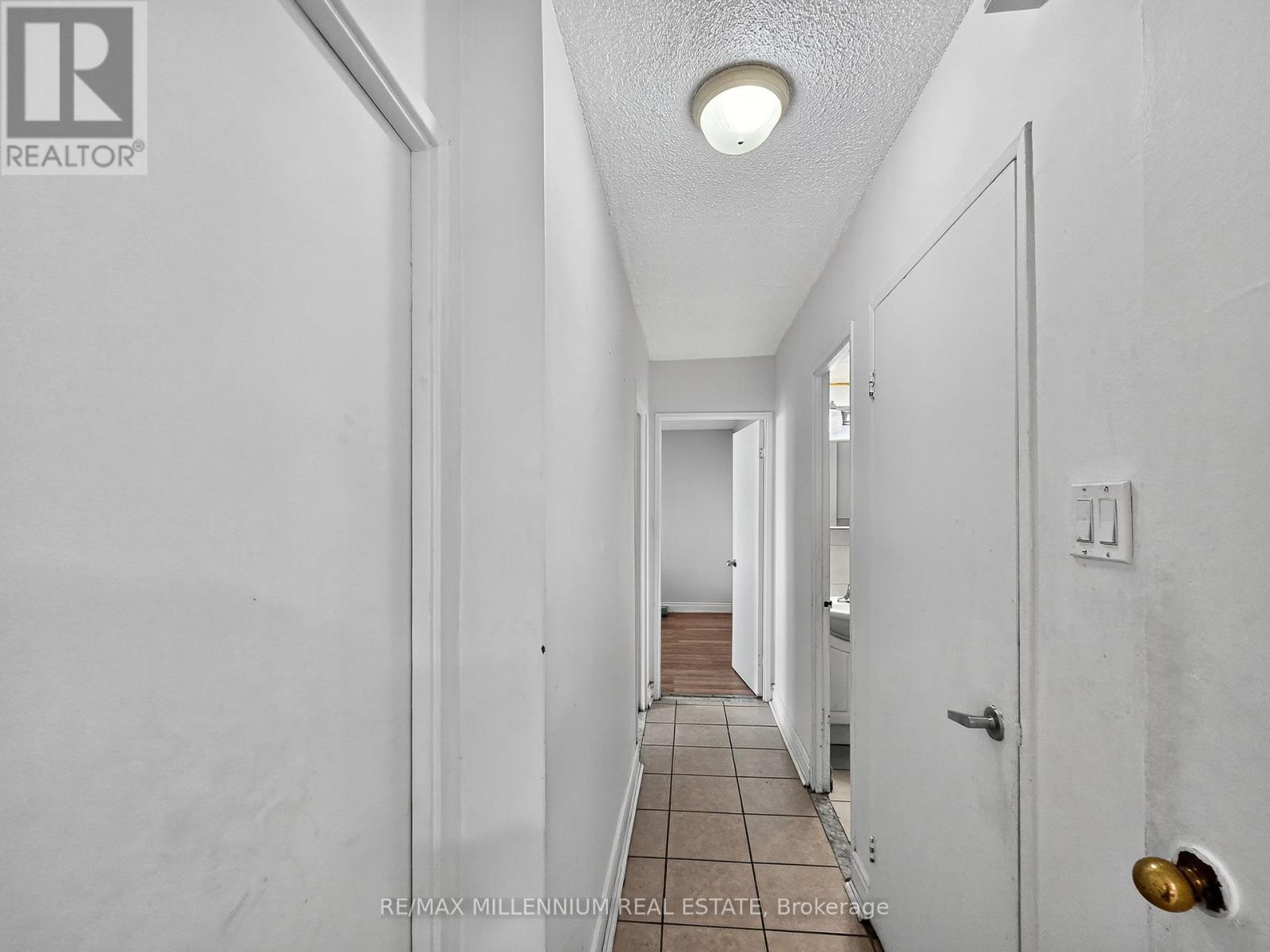 1811 - 2645 Kipling Avenue, Toronto, Ontario  M9V 3S6 - Photo 18 - W12399691
