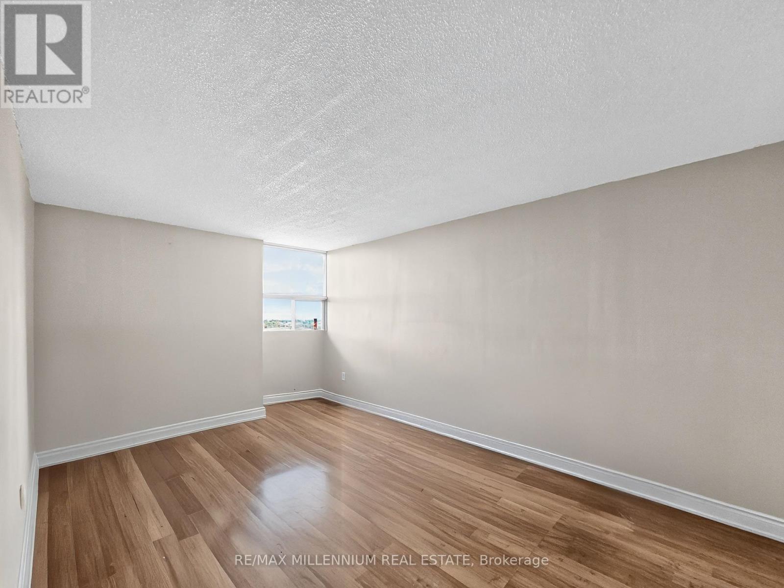 1811 - 2645 Kipling Avenue, Toronto, Ontario  M9V 3S6 - Photo 6 - W12399691