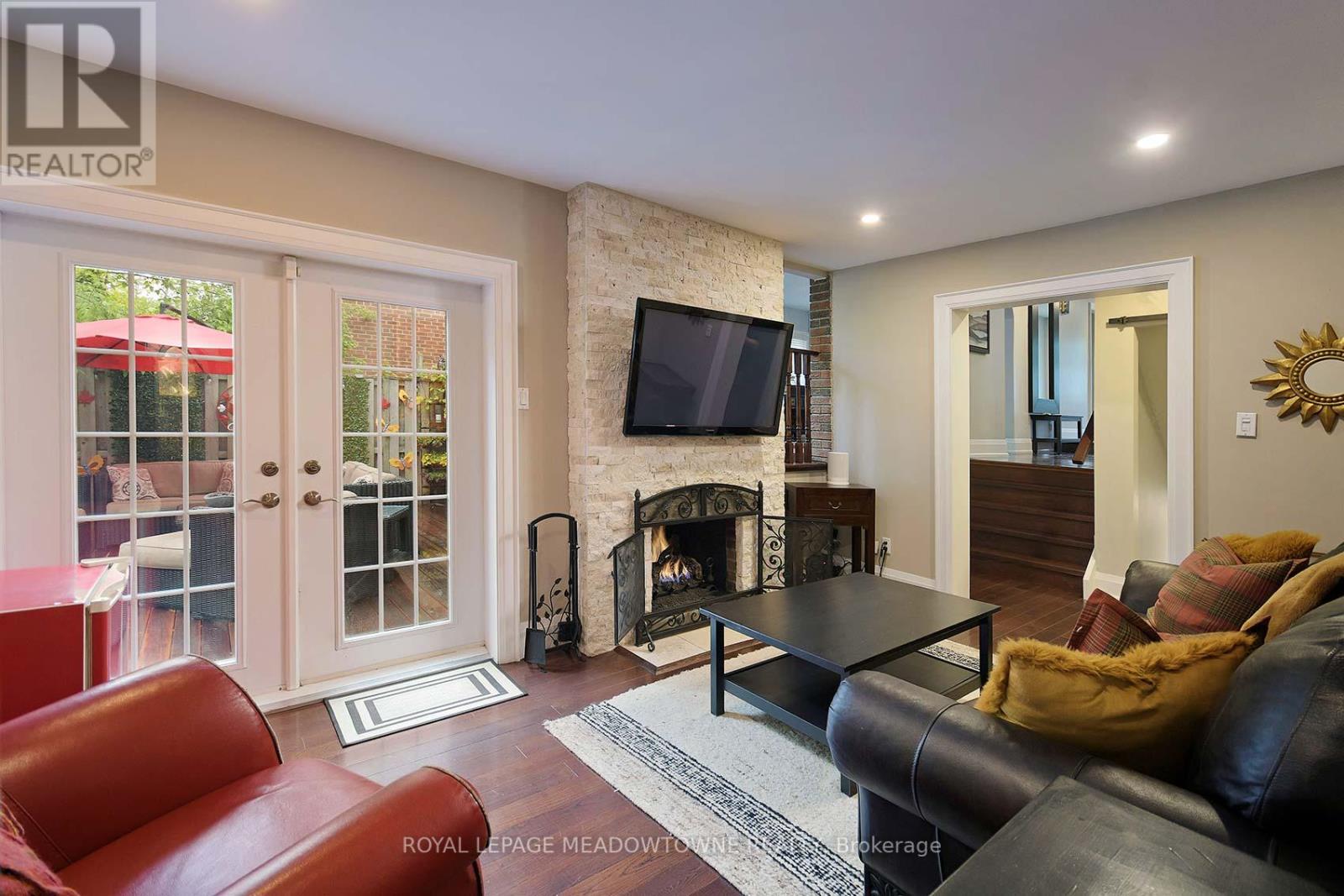 2818 Folkway Drive, Mississauga (Erin Mills), Ontario  L5L 2H9 - Photo 12 - W12399717