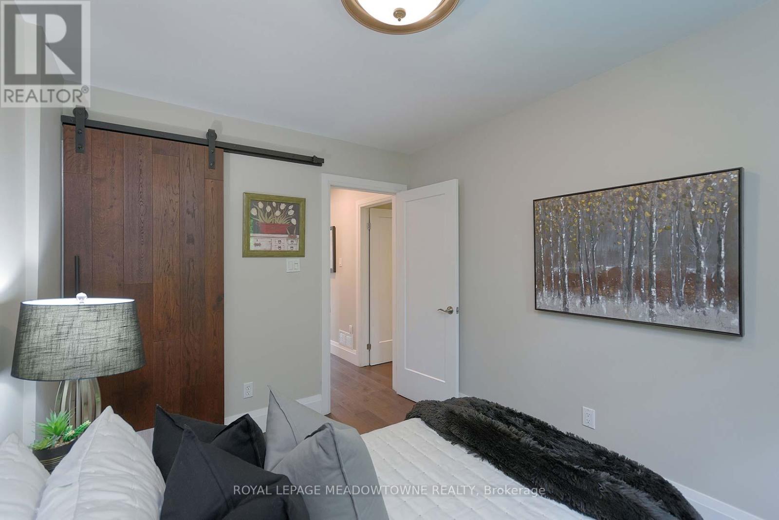 2818 Folkway Drive, Mississauga (Erin Mills), Ontario  L5L 2H9 - Photo 20 - W12399717