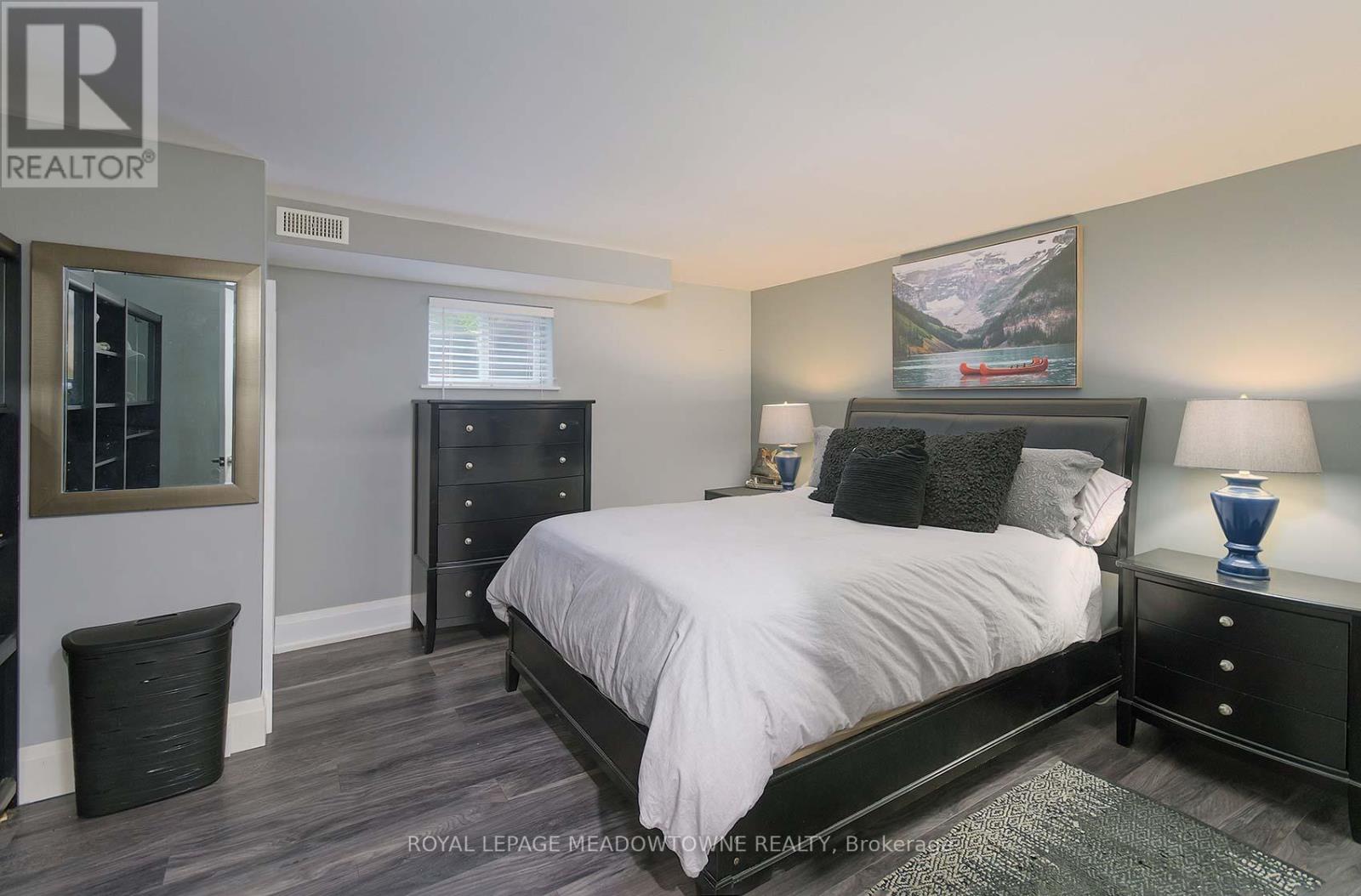 2818 Folkway Drive, Mississauga (Erin Mills), Ontario  L5L 2H9 - Photo 26 - W12399717