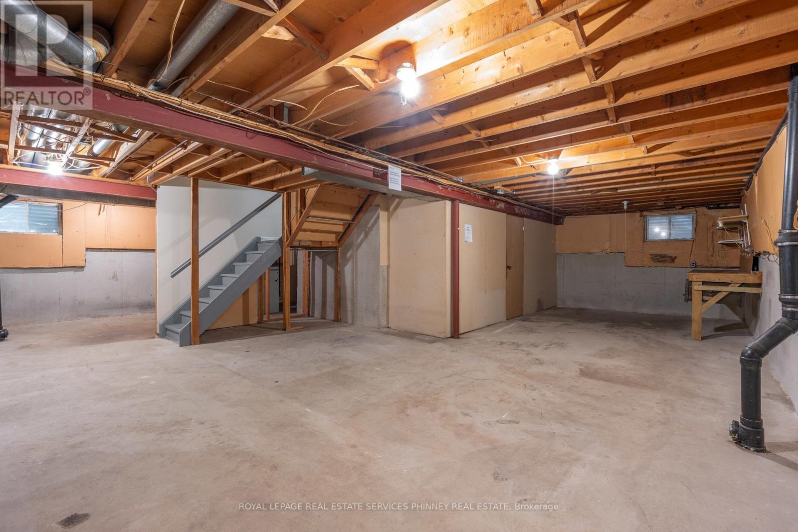 1005 Queen Street W, Mississauga, Ontario  L5H 4E1 - Photo 20 - W12399726