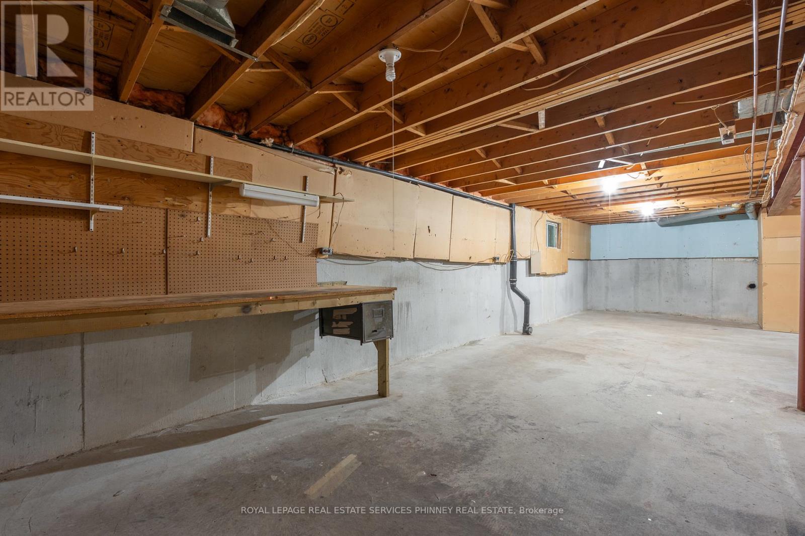 1005 Queen Street W, Mississauga, Ontario  L5H 4E1 - Photo 21 - W12399726