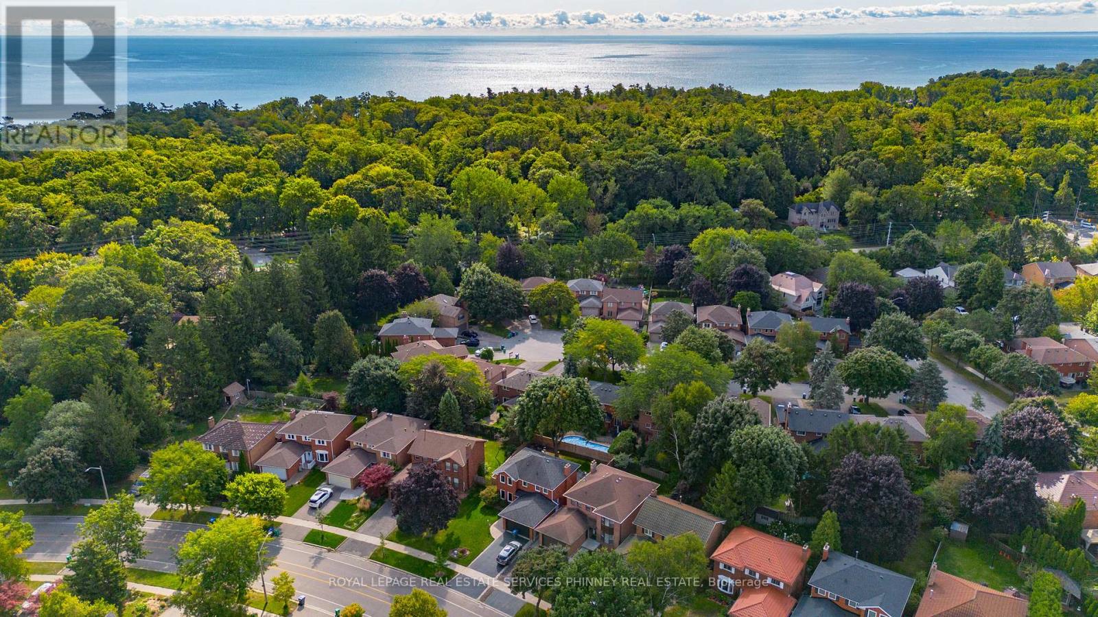 1005 Queen Street W, Mississauga, Ontario  L5H 4E1 - Photo 3 - W12399726