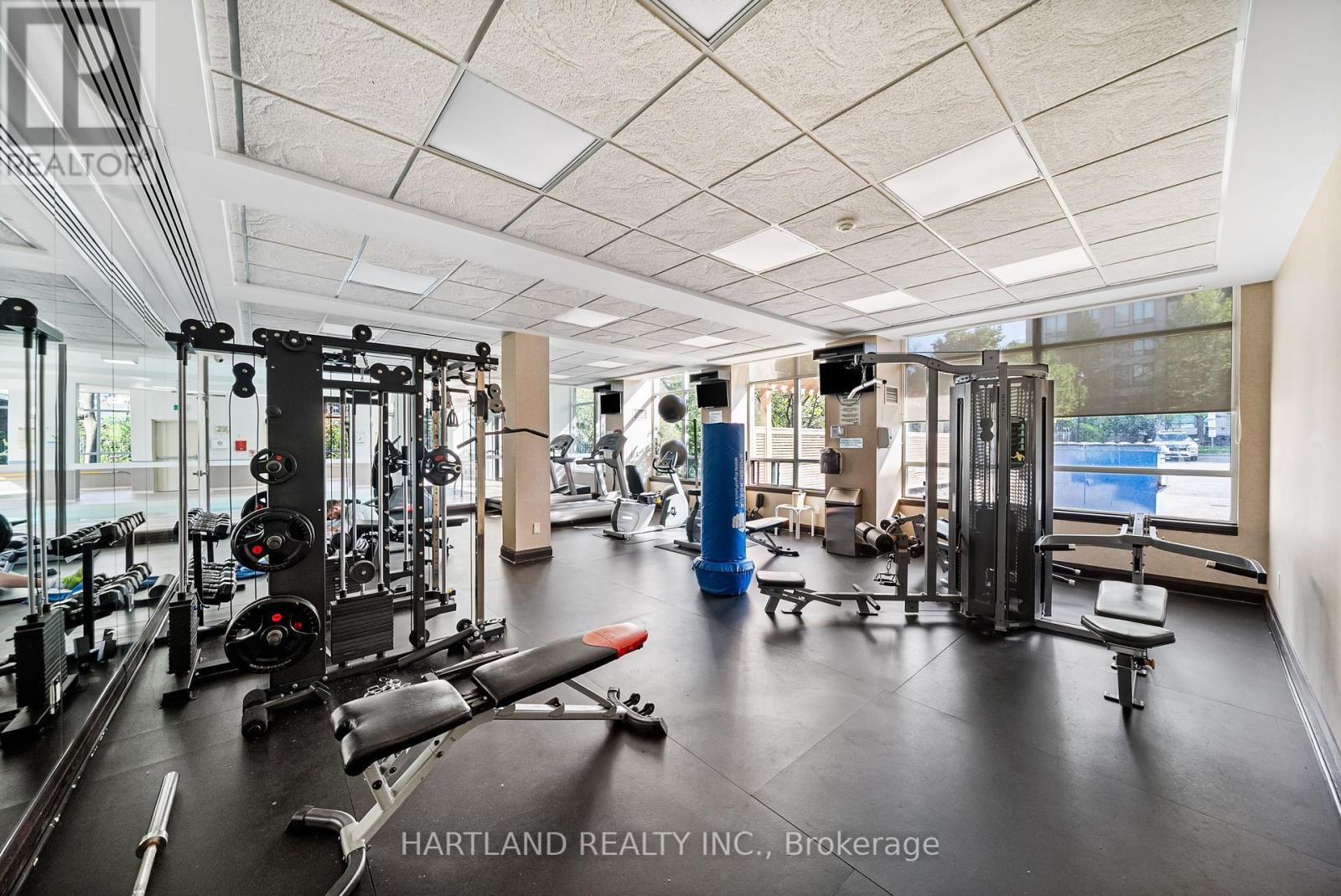 2701 - 3504 Hurontario Street, Mississauga (Fairview), Ontario  L5B 0B9 - Photo 40 - W12399761