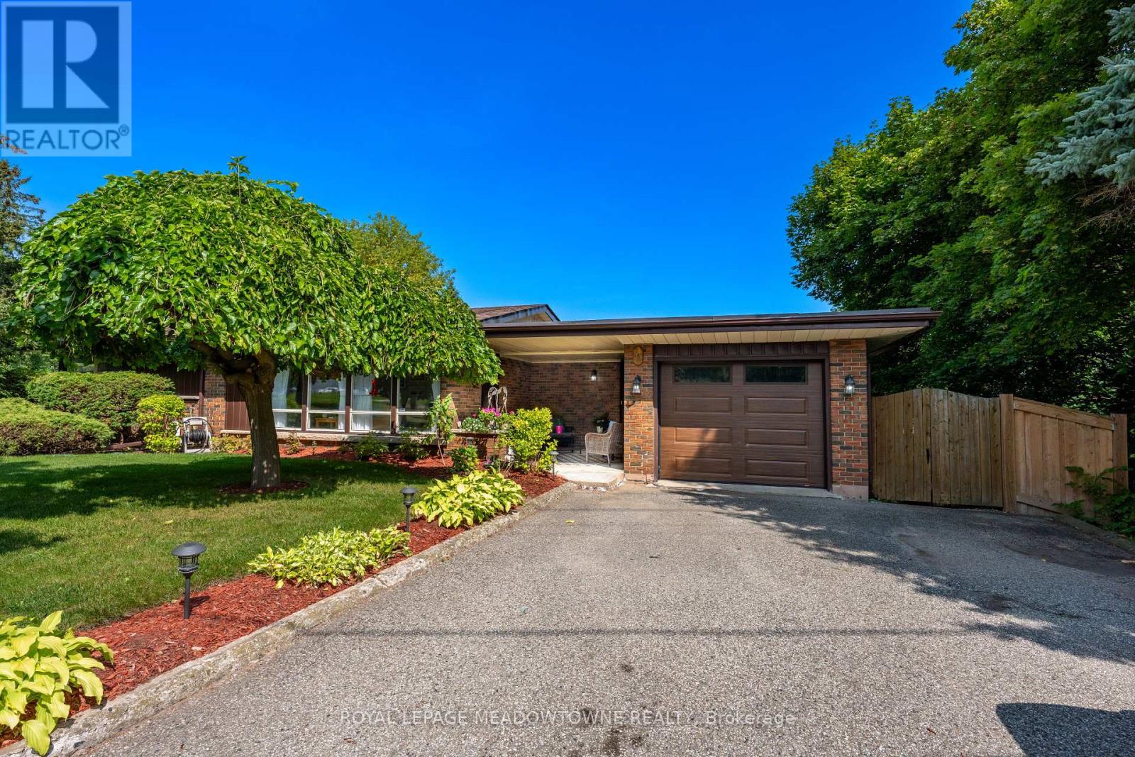 Property at 74 RIVER DRIVE image 2
