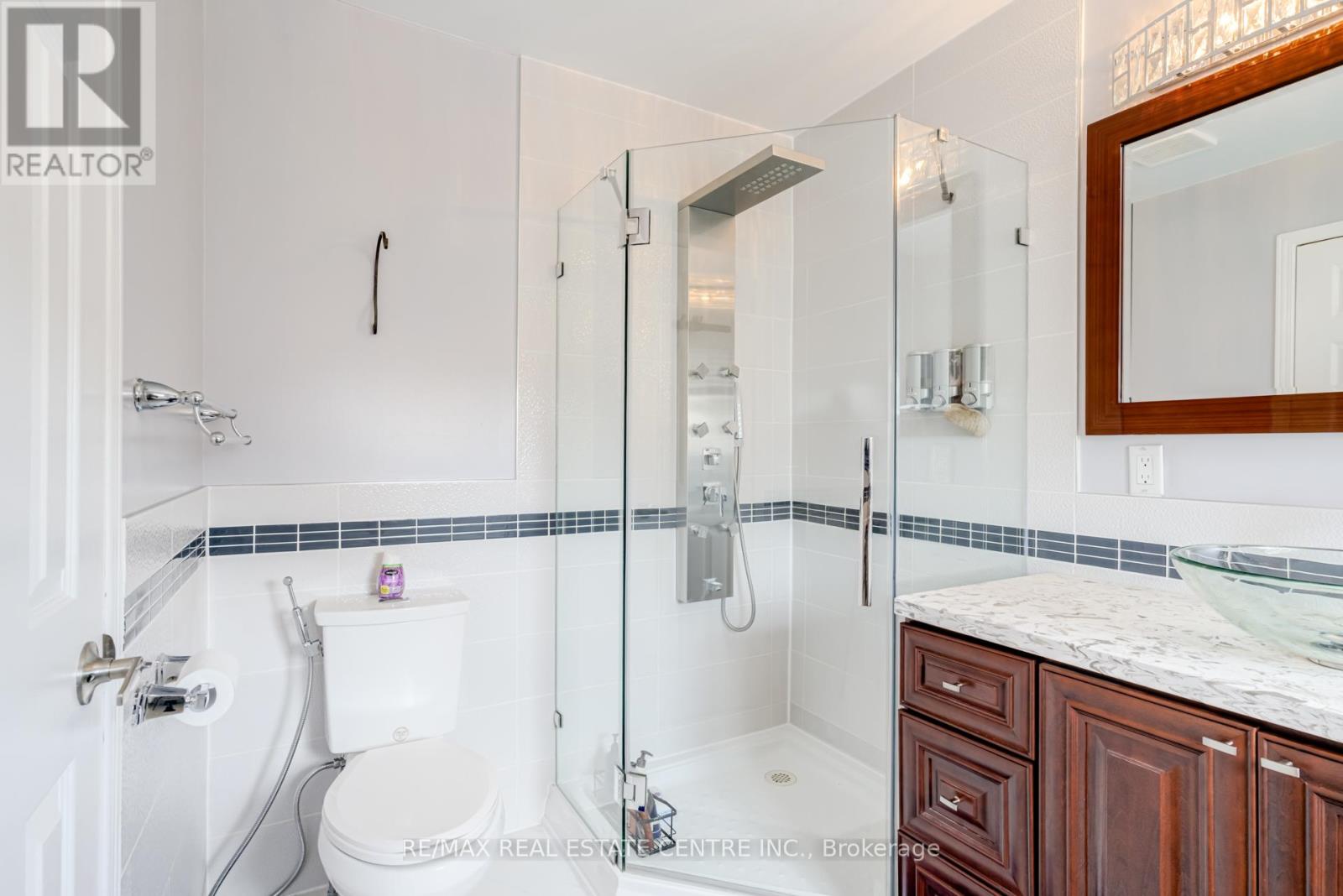 18 Richwood Crescent, Brampton, Ontario  L6X 4K9 - Photo 26 - W12399789