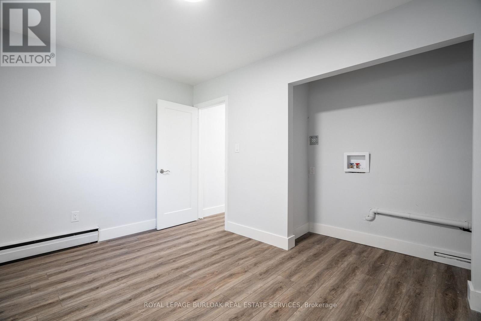 4 - 2161 Ghent Avenue, Burlington, Ontario  L7R 1Y6 - Photo 13 - W12399800