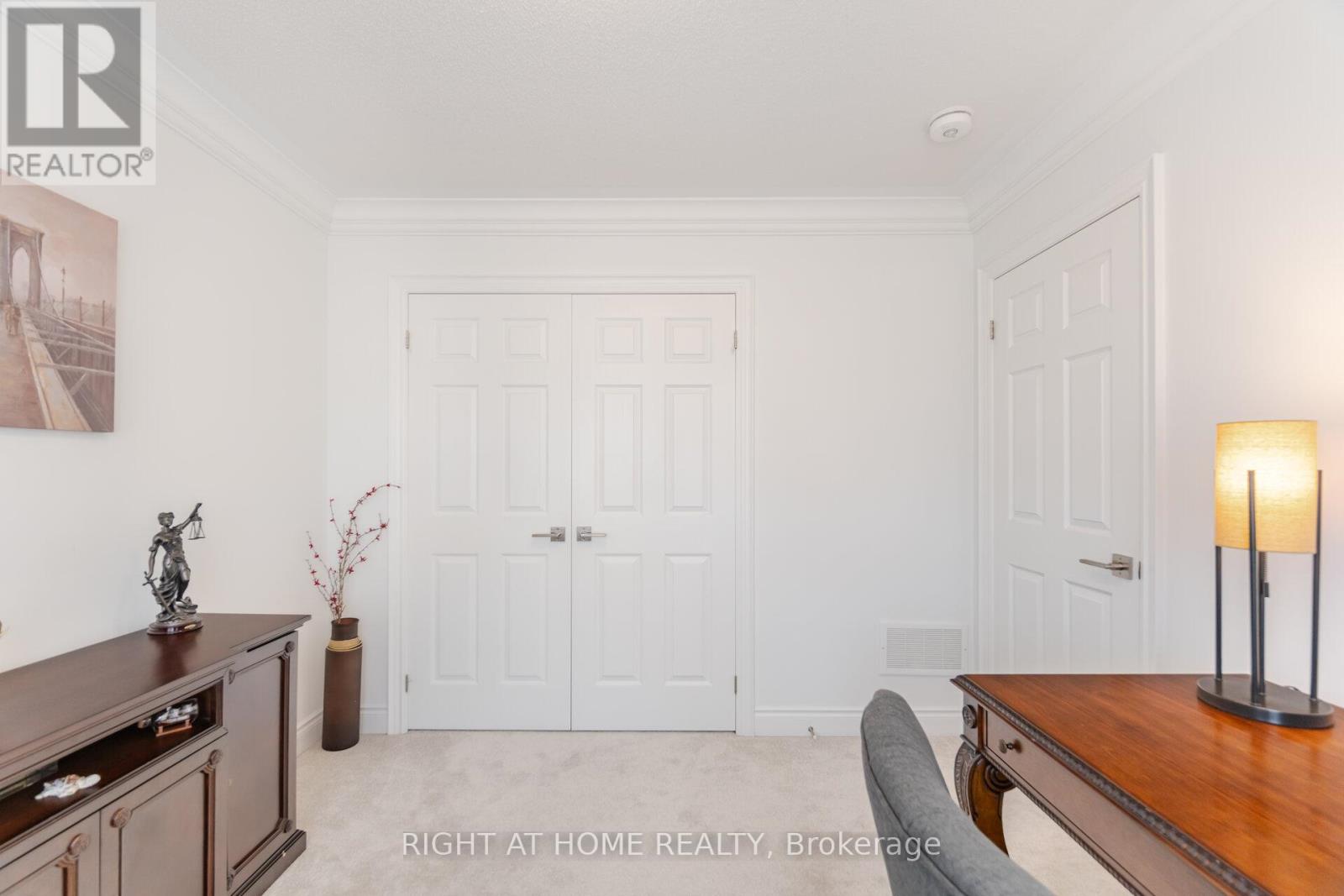 453 Boyd Lane, Milton, Ontario  L9E 1X2 - Photo 31 - W12399801