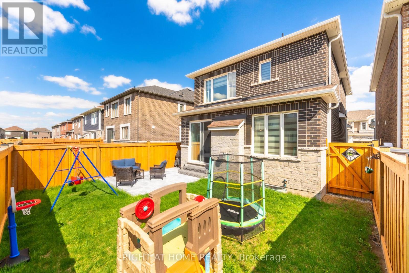 453 Boyd Lane, Milton, Ontario  L9E 1X2 - Photo 40 - W12399801