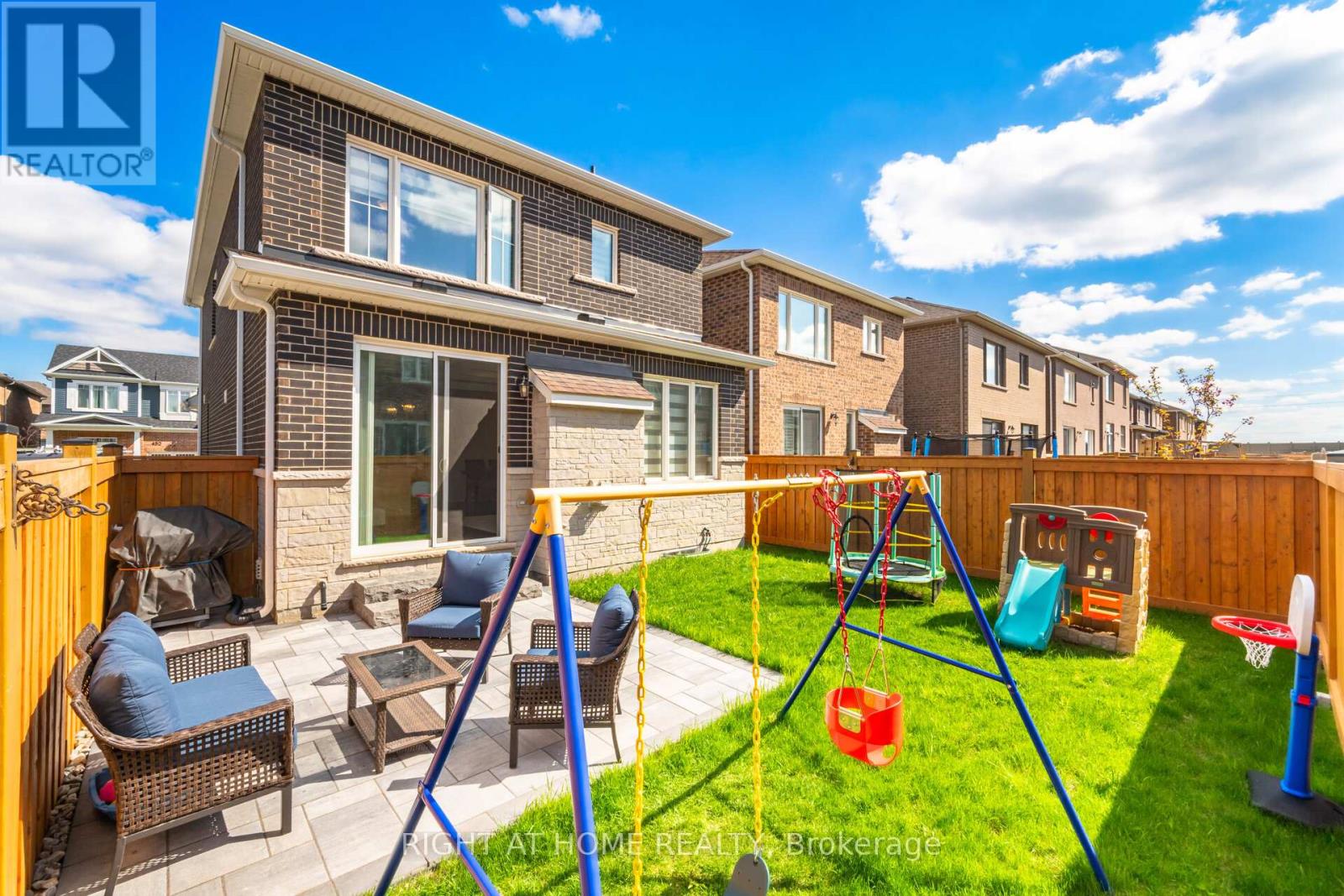 453 Boyd Lane, Milton, Ontario  L9E 1X2 - Photo 41 - W12399801