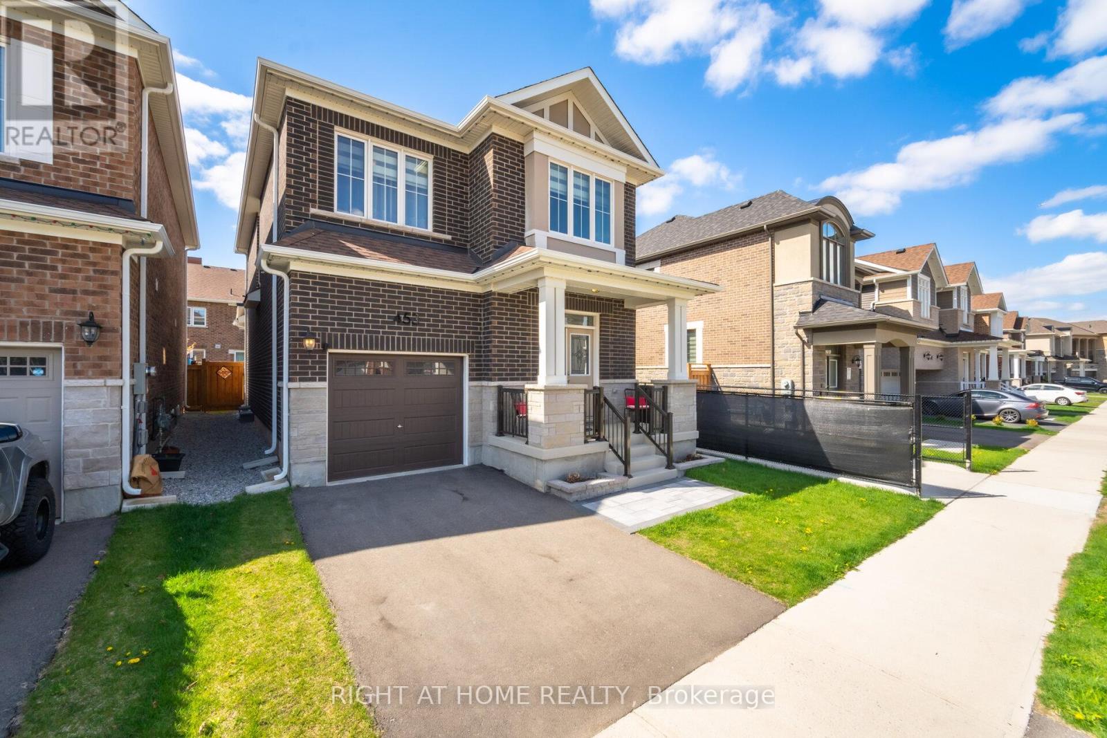 453 Boyd Lane, Milton, Ontario  L9E 1X2 - Photo 43 - W12399801