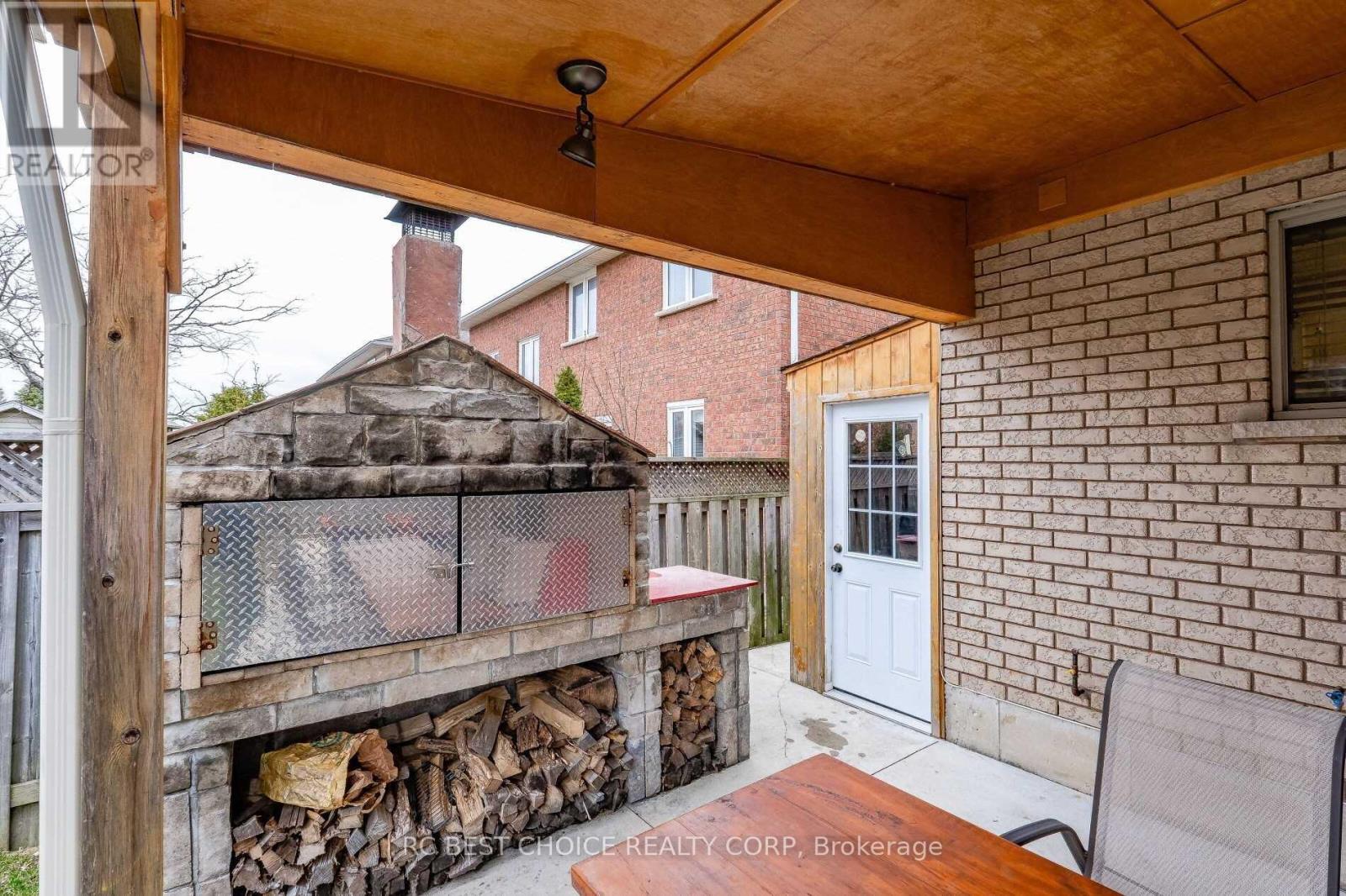 50 Pelham Drive, Hamilton, Ontario  L9K 1L4 - Photo 13 - X12399666