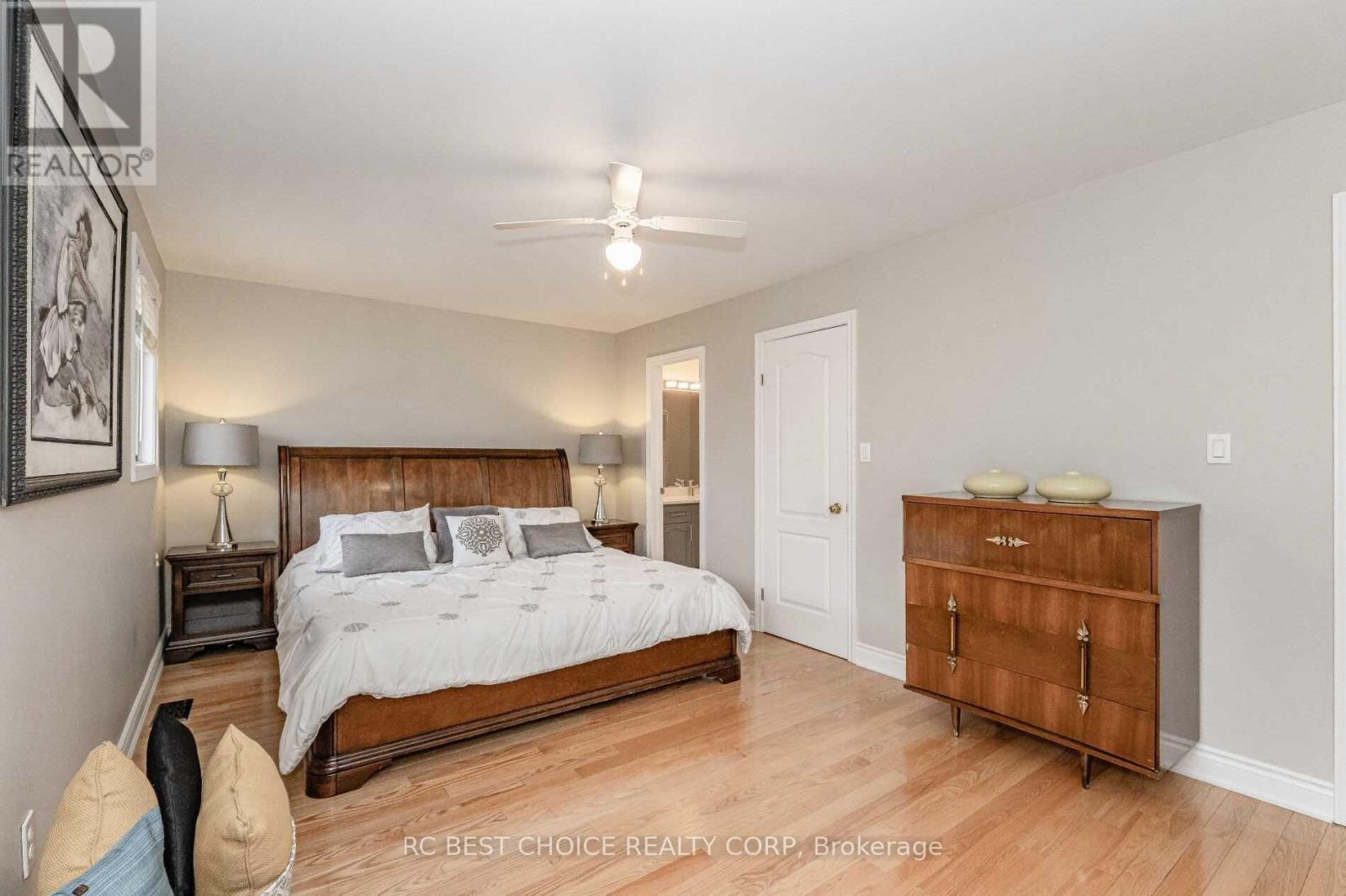 50 Pelham Drive, Hamilton, Ontario  L9K 1L4 - Photo 2 - X12399666