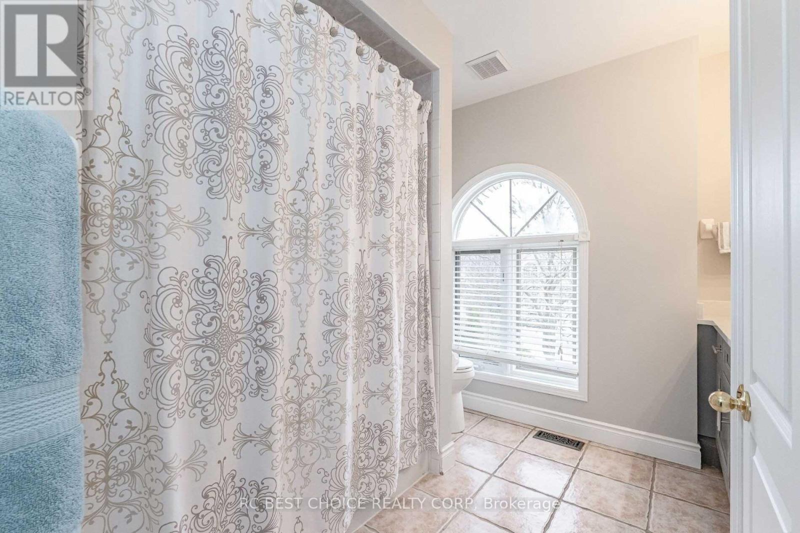 50 Pelham Drive, Hamilton, Ontario  L9K 1L4 - Photo 20 - X12399666