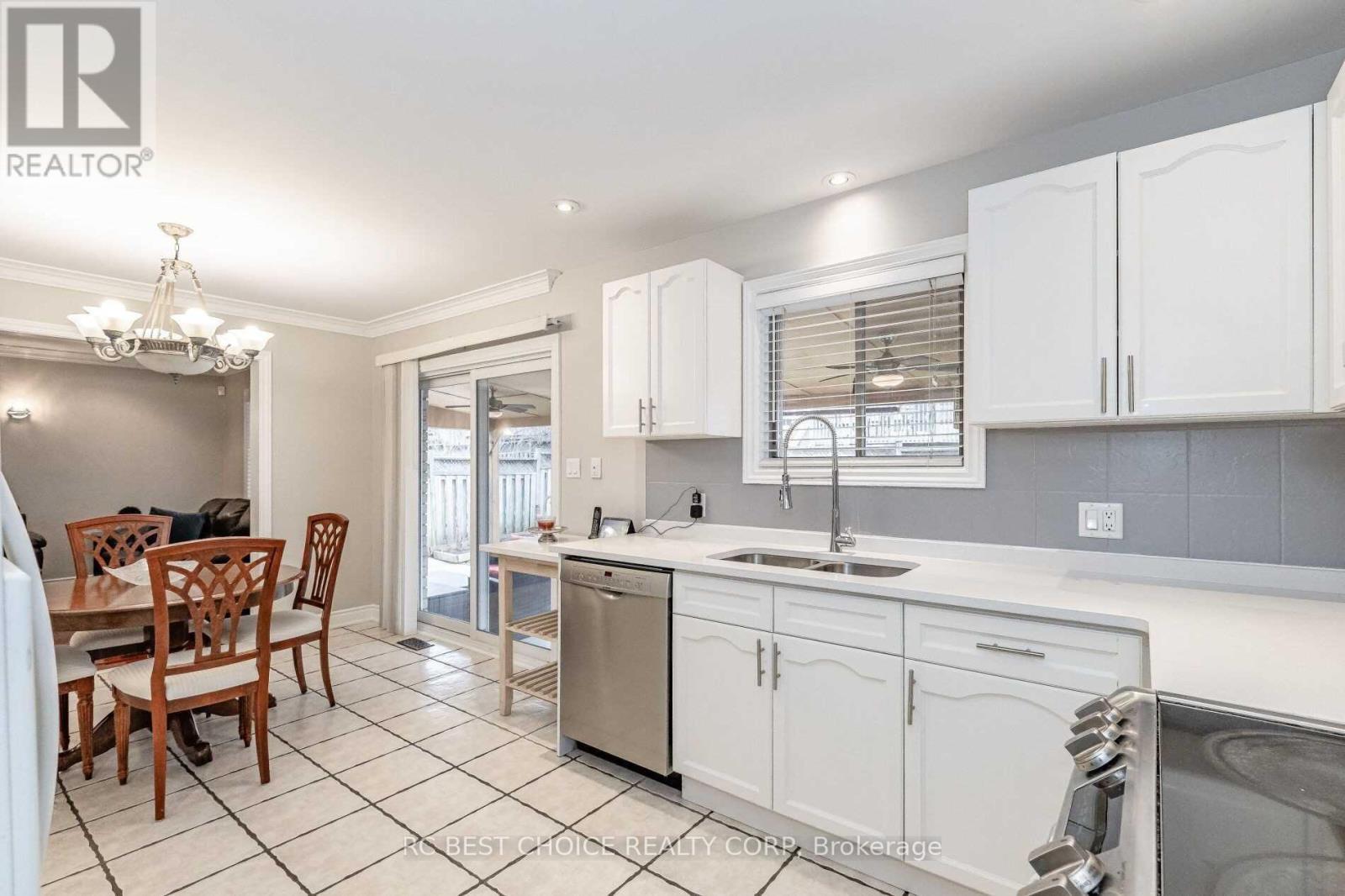 50 Pelham Drive, Hamilton, Ontario  L9K 1L4 - Photo 31 - X12399666