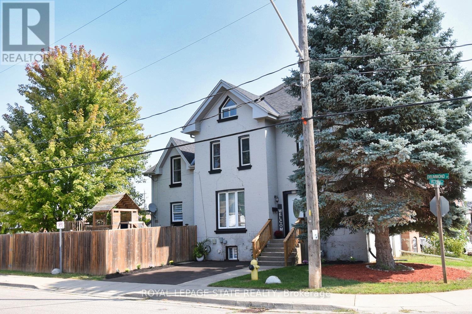 111 DRUMMOND STREET, Brantford, Ontario
