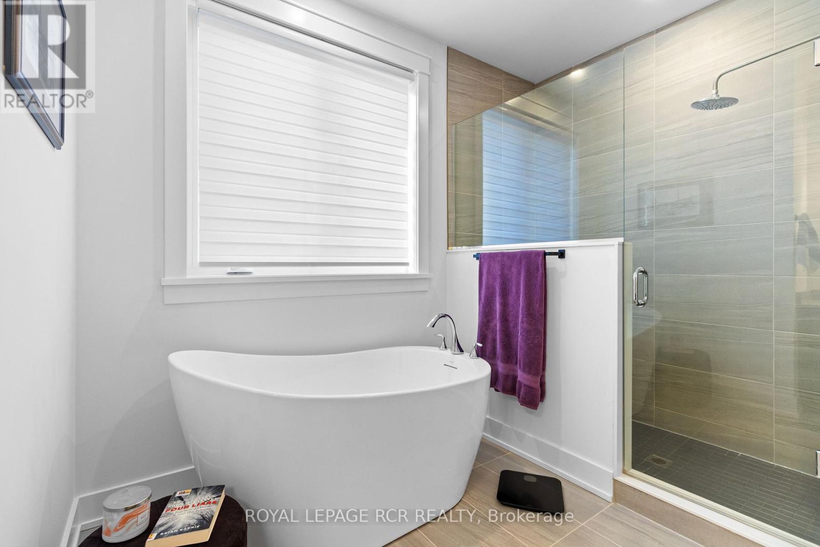 232 Snowberry Lane, Georgian Bluffs, Ontario  N0H 1S0 - Photo 25 - X12399688