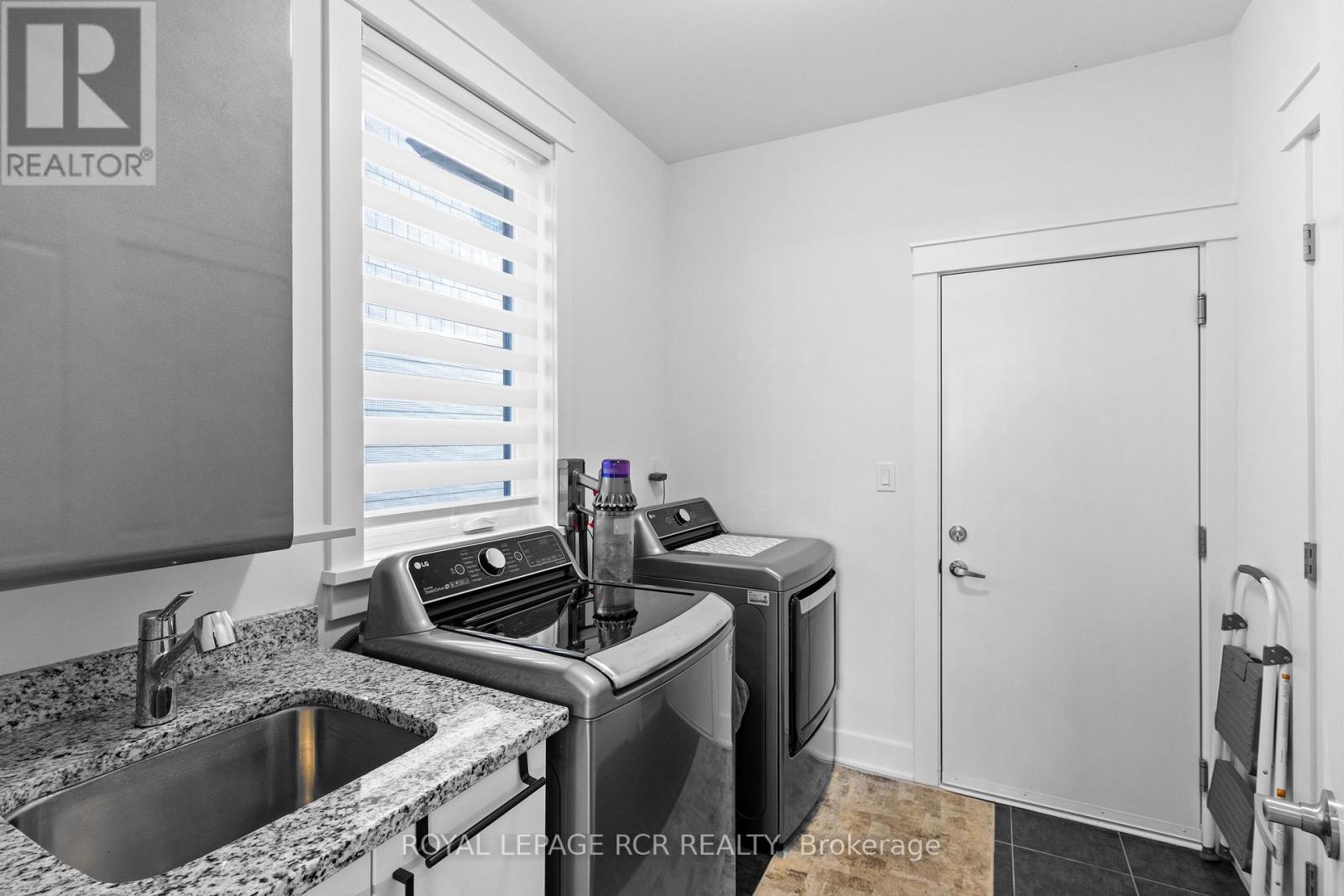 232 Snowberry Lane, Georgian Bluffs, Ontario  N0H 1S0 - Photo 26 - X12399688