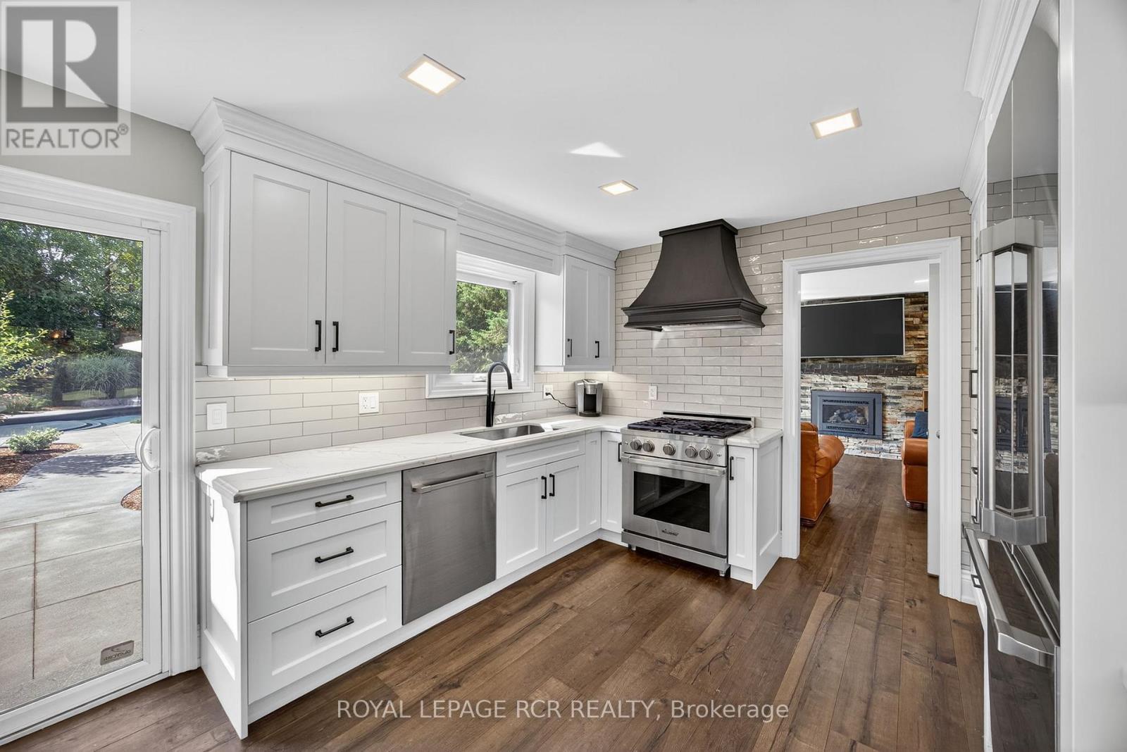 35 Hawthorne Road, Mono, Ontario  L9W 6G6 - Photo 10 - X12399776