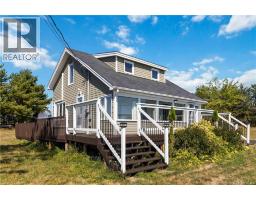 21 Bellevue Street, Memramcook, New Brunswick