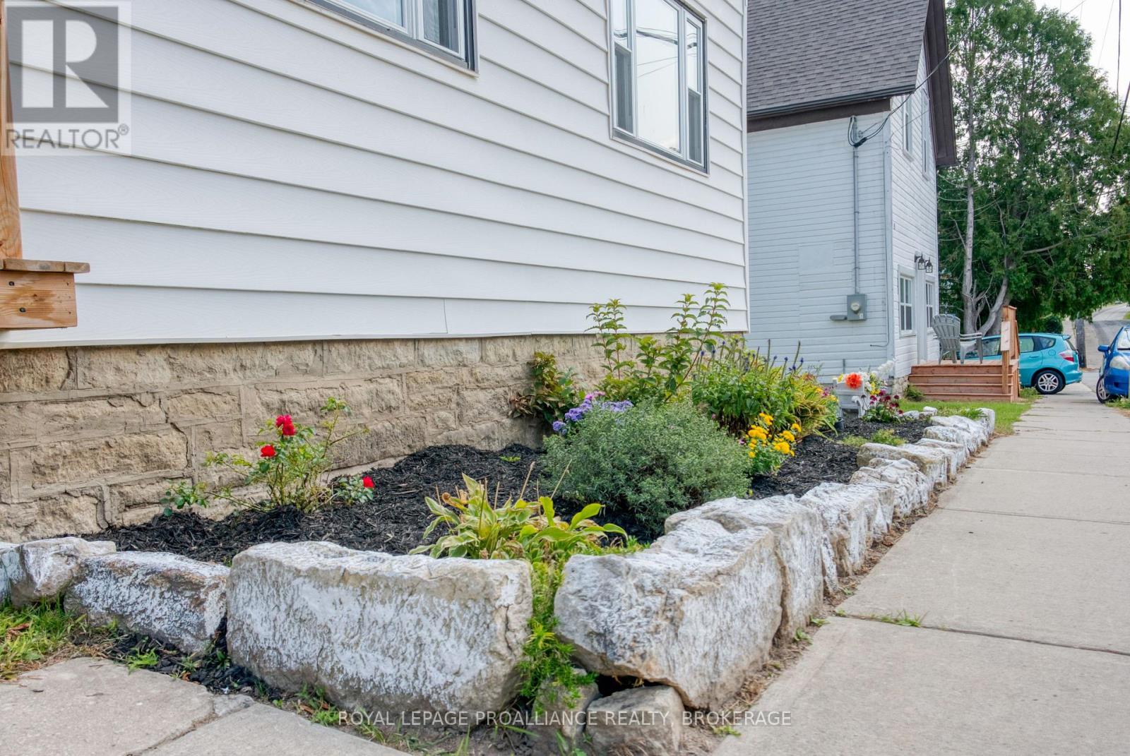 13 Kingston Street, Rideau Lakes, Ontario  K0G 1E0 - Photo 6 - X12400104