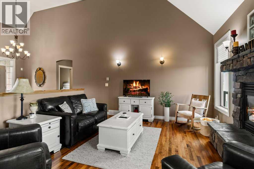 Property at 48 Fieldstone Way image 3