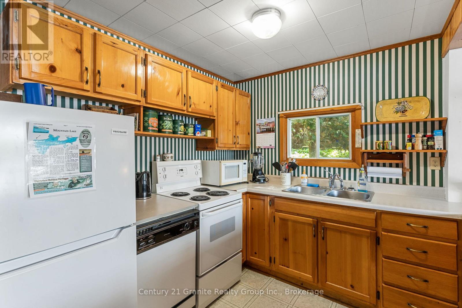 1100 Fairfield Bay Drive Sw, Minden Hills, Ontario  K0M 2K0 - Photo 13 - X12399931