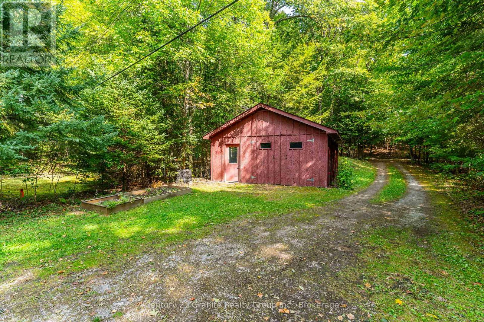 1100 Fairfield Bay Drive Sw, Minden Hills, Ontario  K0M 2K0 - Photo 46 - X12399931