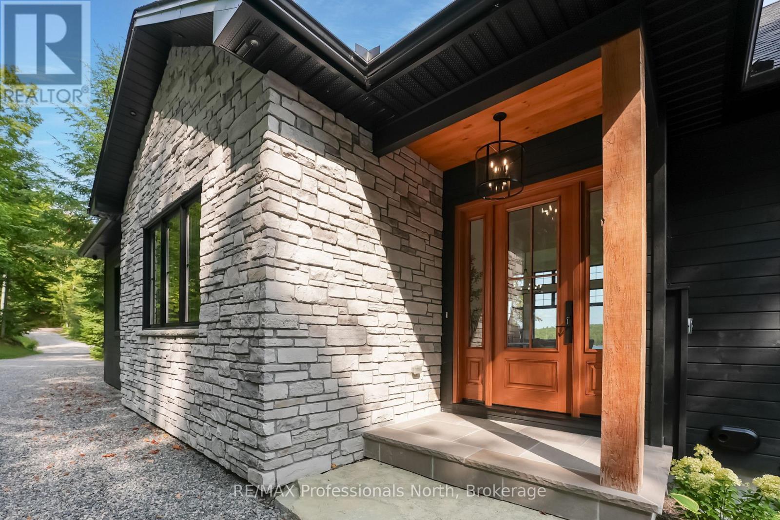 1015 Treasure Drive, Dysart Et Al (Harburn), Ontario  K0M 1S0 - Photo 6 - X12399933