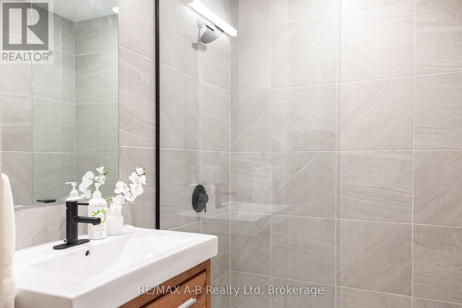 311 - 245 Downie Street, Stratford, Ontario  N5A 1X2 - Photo 21 - X12399966
