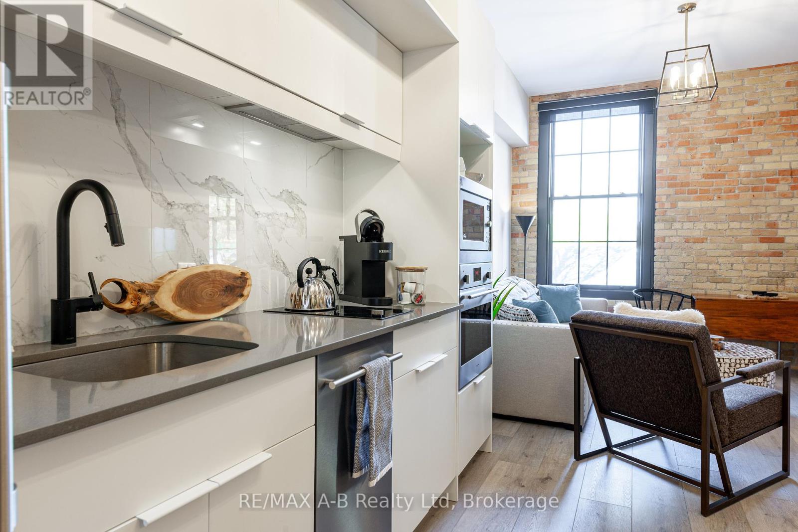 311 - 245 Downie Street, Stratford, Ontario  N5A 1X2 - Photo 4 - X12399966