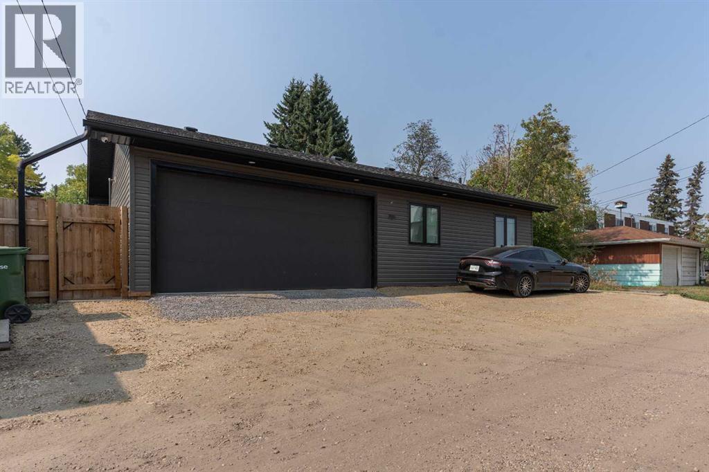 4715 47 Street, Camrose, Alberta  T4V 1H9 - Photo 44 - A2254197