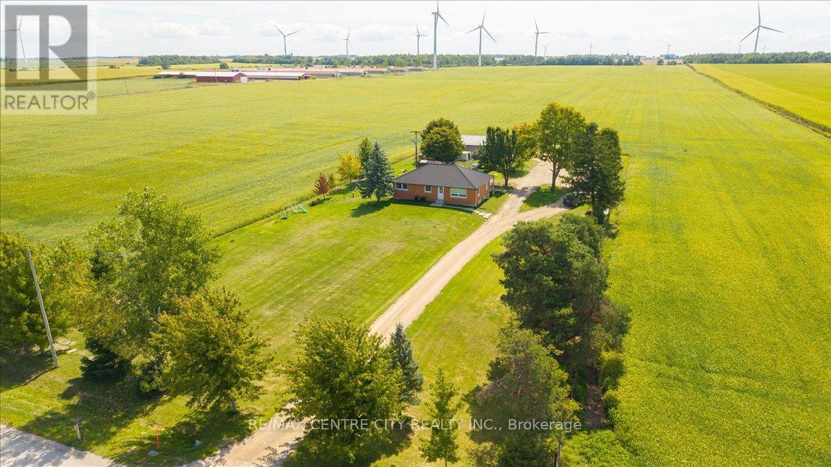 2875 Cuddy Drive, Adelaide Metcalfe, Ontario  N7G 3H6 - Photo 1 - X12399911