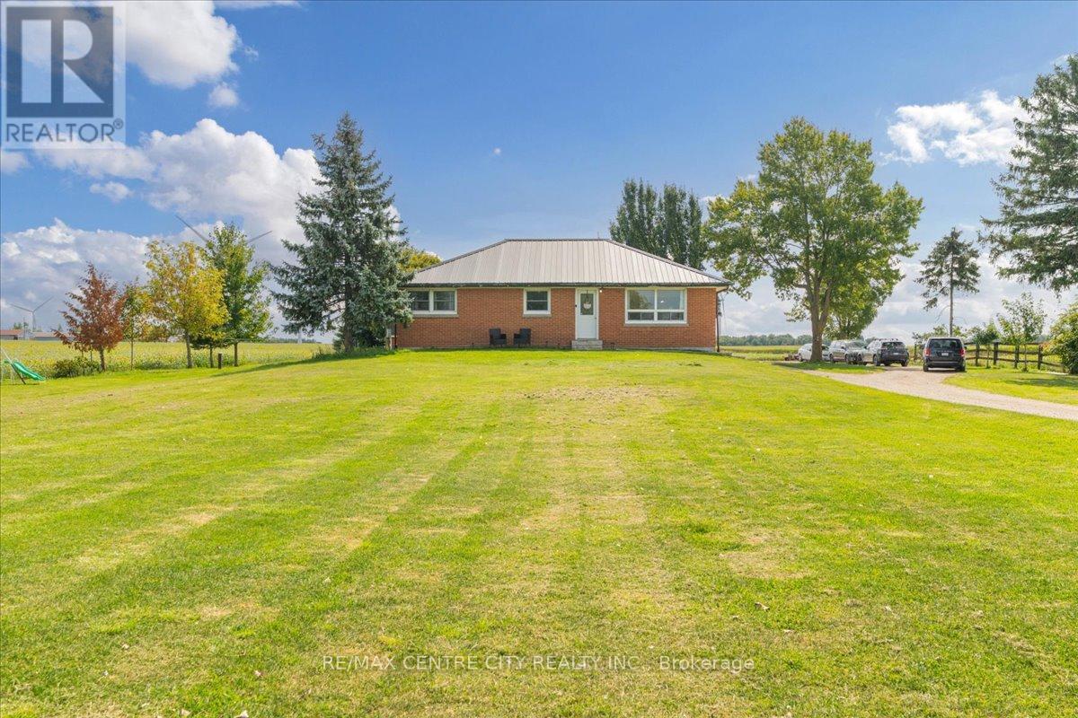 2875 Cuddy Drive, Adelaide Metcalfe, Ontario  N7G 3H6 - Photo 2 - X12399911