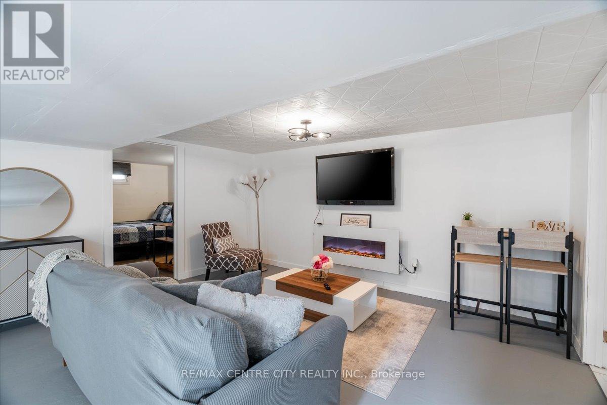 2875 Cuddy Drive, Adelaide Metcalfe, Ontario  N7G 3H6 - Photo 26 - X12399911
