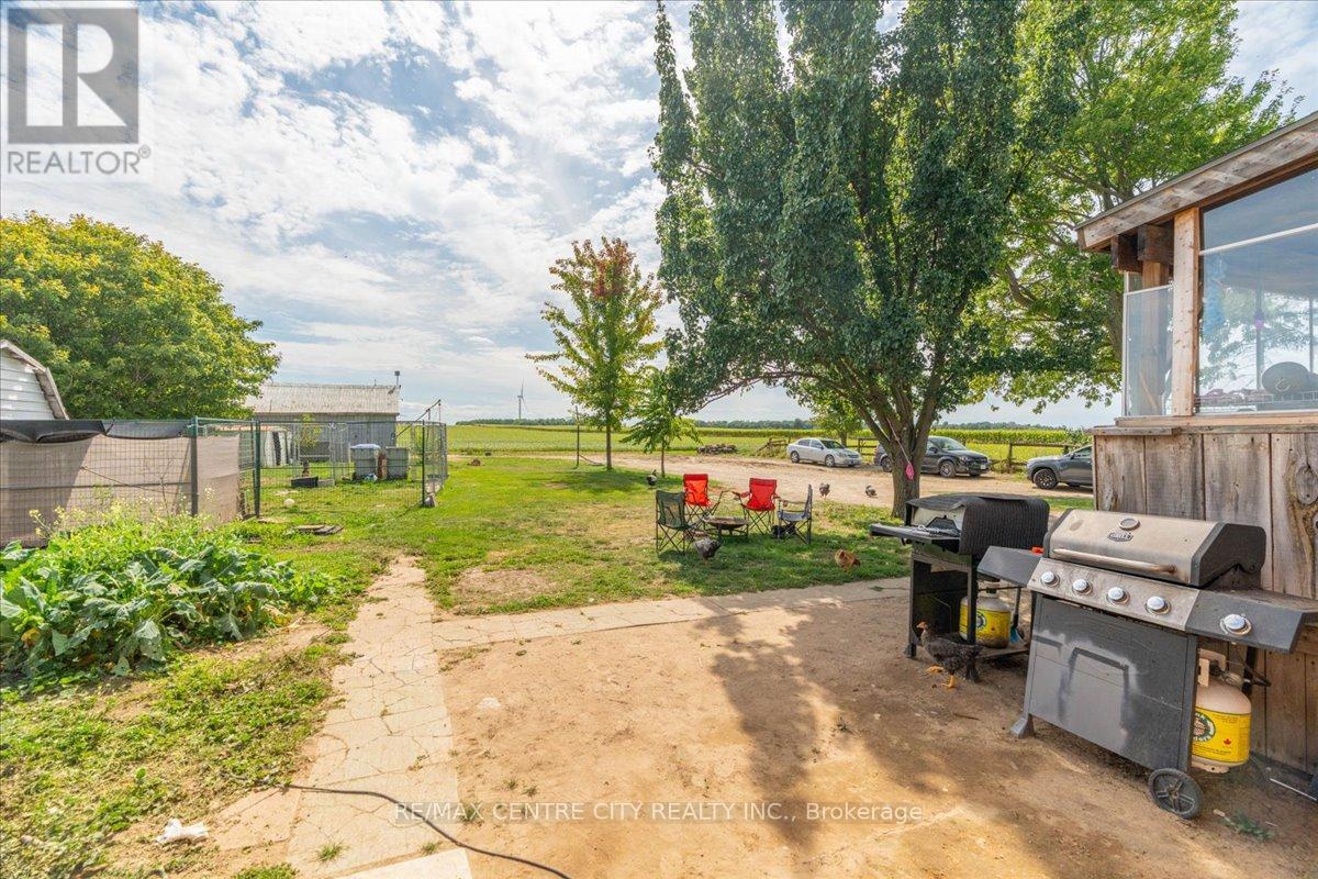 2875 Cuddy Drive, Adelaide Metcalfe, Ontario  N7G 3H6 - Photo 33 - X12399911